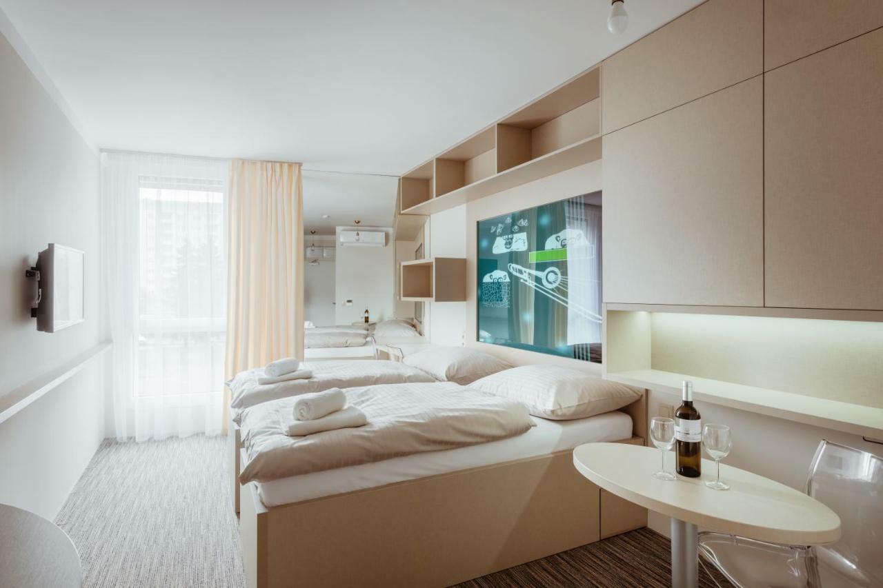 Smarthotel Nezvalova Archa Olomouc Eksteriør bilde